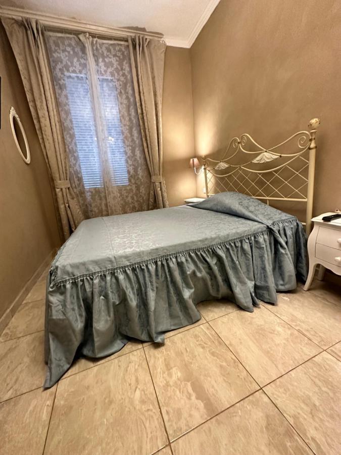 Boutique Calais Milán